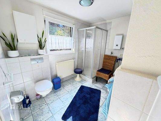 Badezimmer im Dachgeschoss