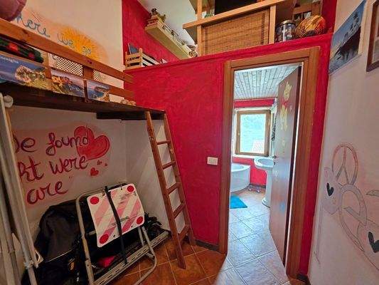 1000088093 - 1K JPEG.jpg