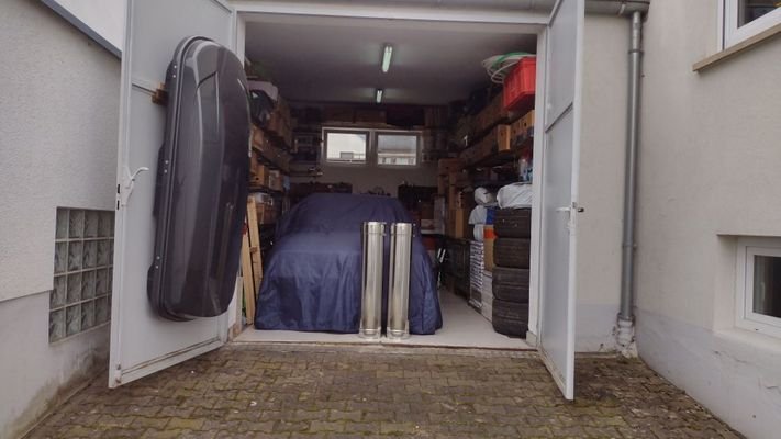 große Garage