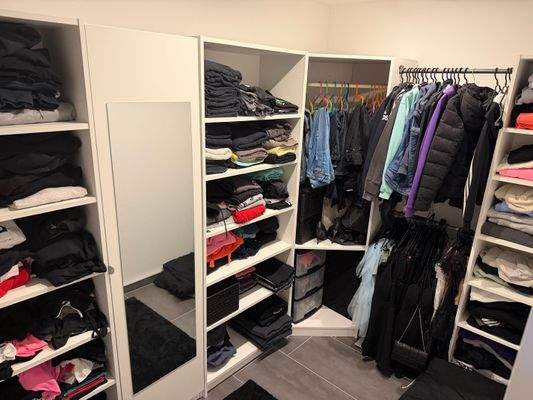 Ankleidebereich (OG)