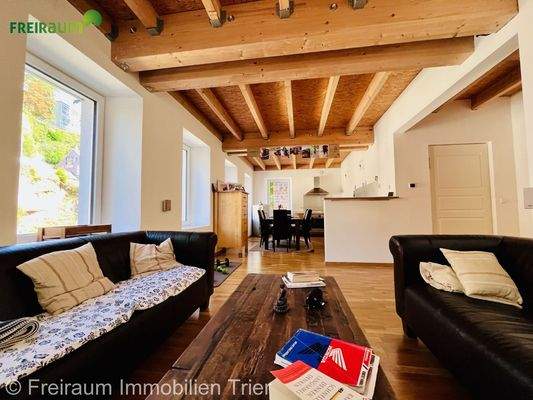 Wohnbereich/ Küche Hauptwohnung