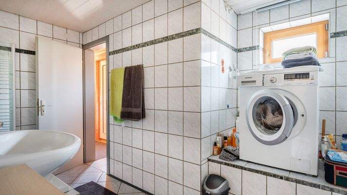 Badezimmer im Erdgeschoss