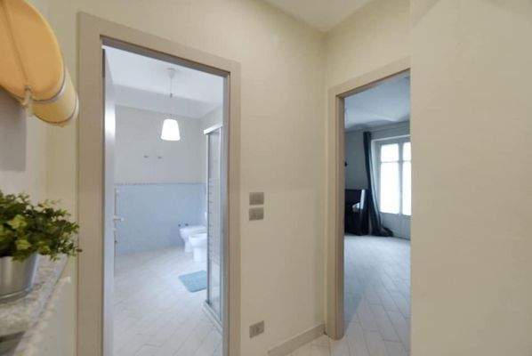 elegantes Haus im Zentrum von Canale –  Piemont