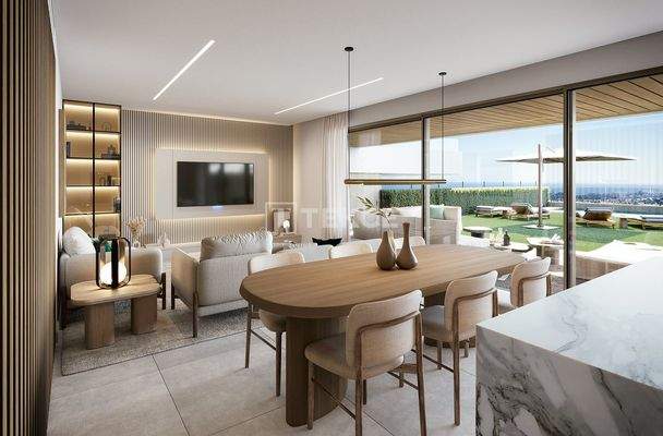 Flats with Spacious Terraces and Pools in Estepona New Golden Mile