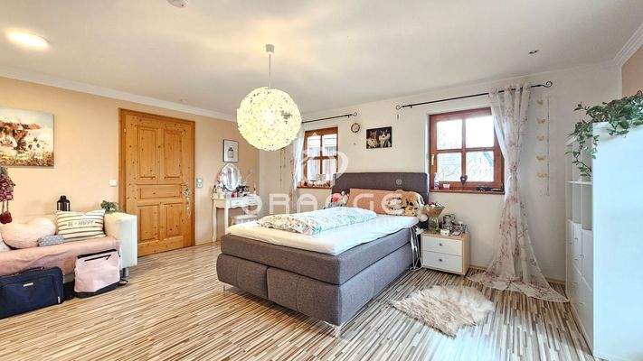 OG: Kinderimmer m. Klimaanlage