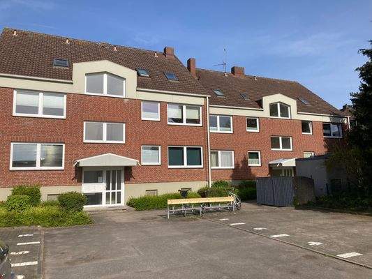 Ostansicht vom Parkplatz