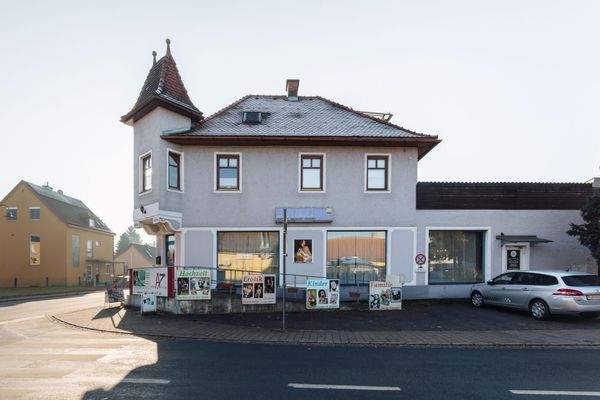 Neussl_Sparkassen_Gebäude_01 2024-5