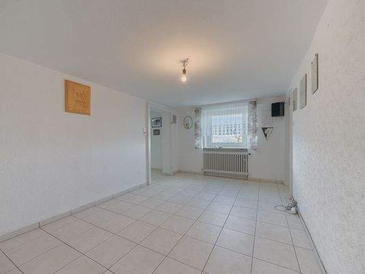 20 UG Zimmer 2 - Einliegerwohnung