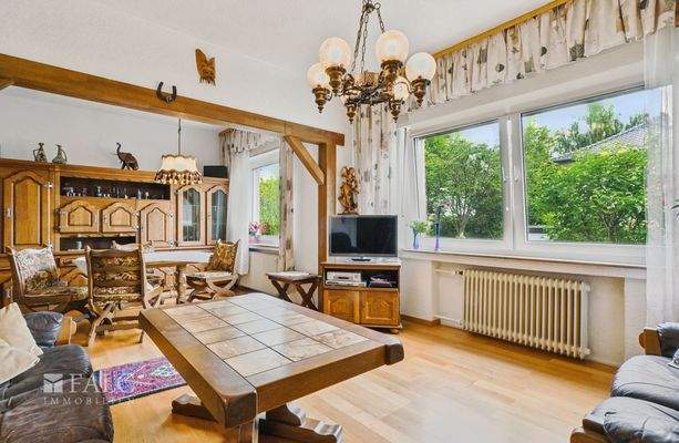 Wohn-und Essbereich EG