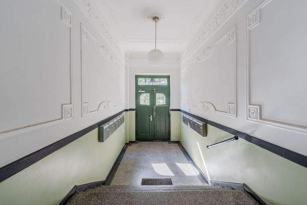 Impressive entrance area 