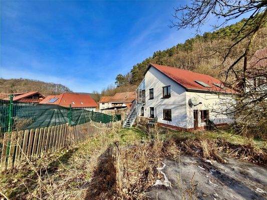 Blick vom Garten Richtung Haus