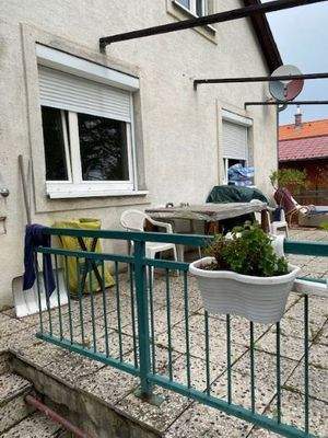 Haus-vorne-Detailansicht-I