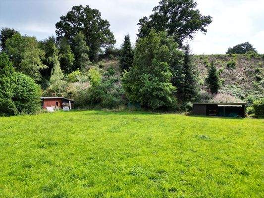 Ein ebenerdiges Eck-Grundstück...