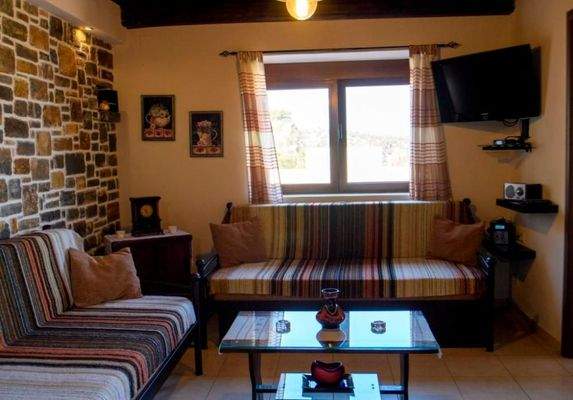 Südostkreta, Anatoli: Wohnung im ersten Stock mit Berg- und Meerblick zu verkaufen