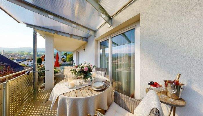 Zugang Wohnung unten