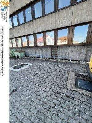 Fahrradstellplätze bei der Ladezone