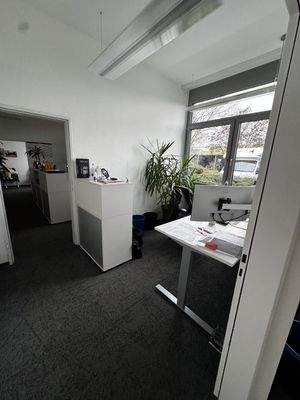Büro Einheit 2 (2)
