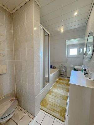 Badezimmer Dachgeschoss