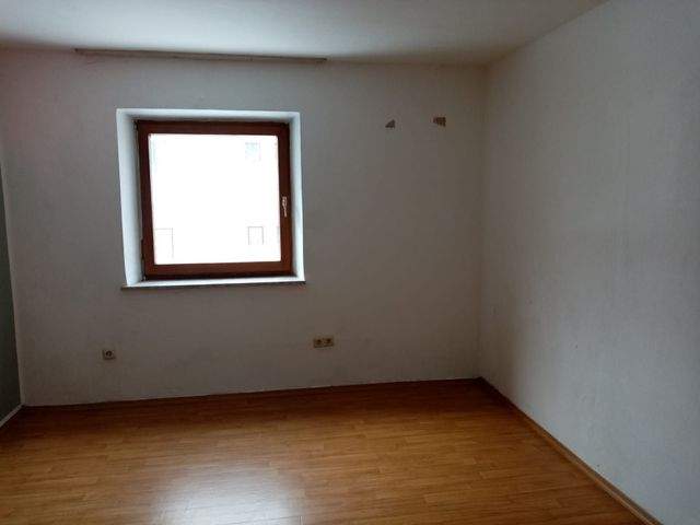 Kompakte 1,5-Raum-Erdgeschosswohnung in Ruhmannsfelden - Photo 1