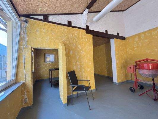 Abstellfläche Nebengebäude