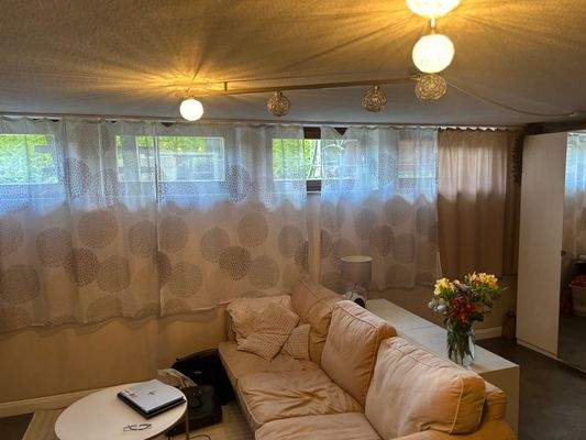 Ausgebauter Raum im Souterrain 