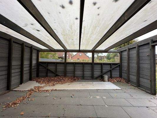 überdachte Terrasse