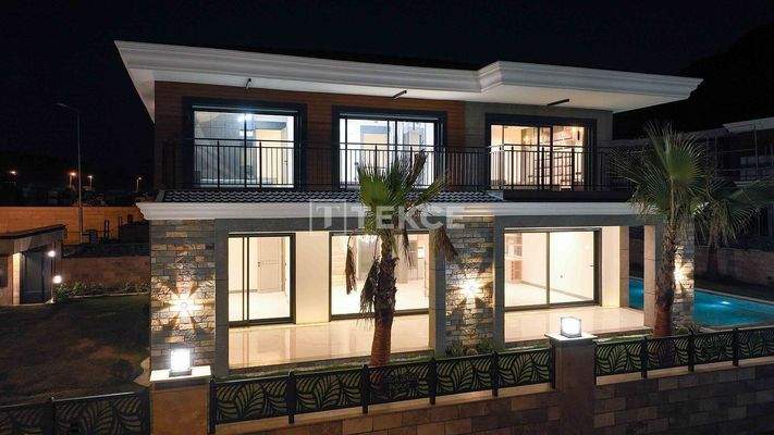 Brand-New Villas with Pool Surrounded by Nature in Kuşadası