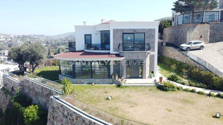 Detached House with Sea View in Yalıkavak Bodrum