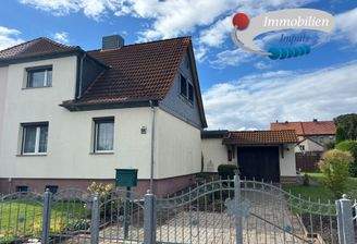 Hausansicht von der Straße