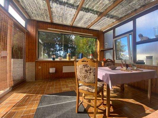 freundlicher Wintergarten