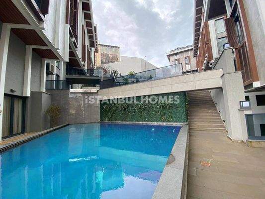Privileged Apartments in Complex with Pools in Istanbul
