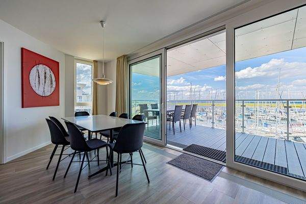 Zugang zum Panoramabalkon