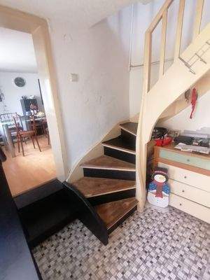 Treppe ins Obergeschoss
