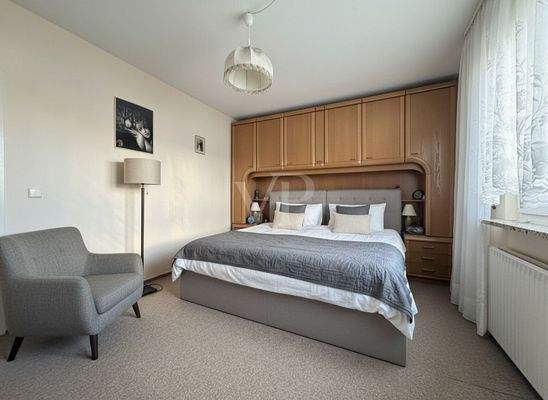 EG: Schlafzimmer KI-Staging