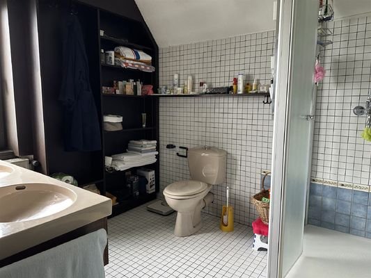 Schlafzimmer mit Ankleidebereich OG