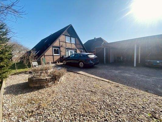 Hofplatz für Auto & Co