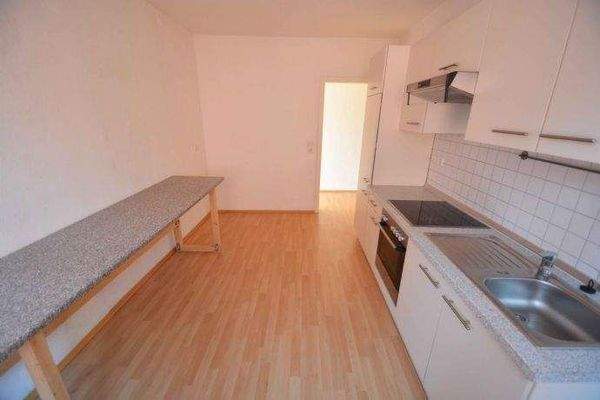 Küche (Beispielwohnung im 1. OG)