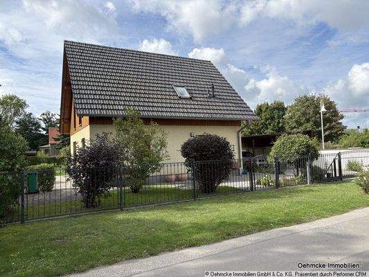 Hausansicht Straßenseite