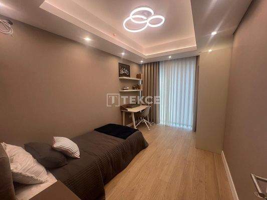 Apartments in a Secure Complex with Sea View in Ataşehir