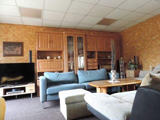 EG Aufenthaltrsraum rechts