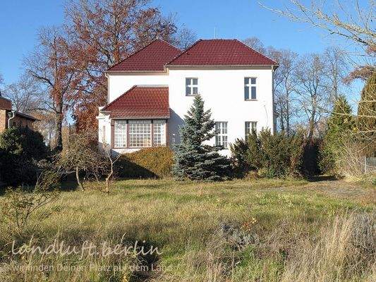 Villa Gartenseite.jpg