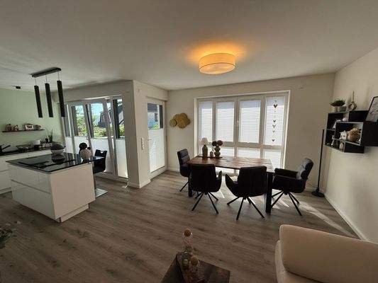Wohn- u. Esszimmer