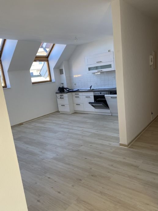 Wunderschöne helle 2 Raum Wohnung mit Balkon Wilkau-Haßlau ab sofort zu vermieten