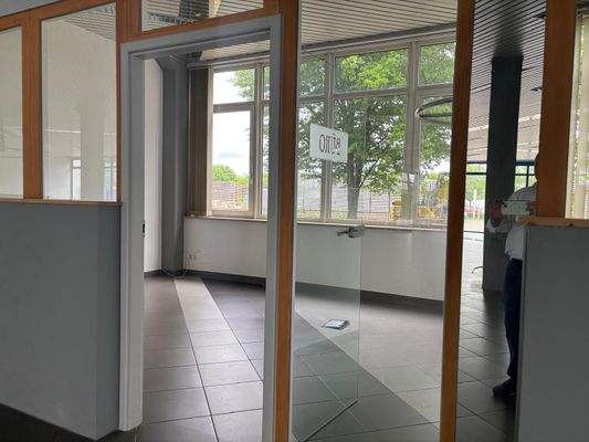 PHOTO-2025-05-06-09-39-47 (5).jpg