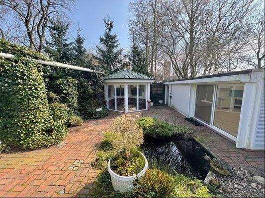 Pavillon und Wintergarten