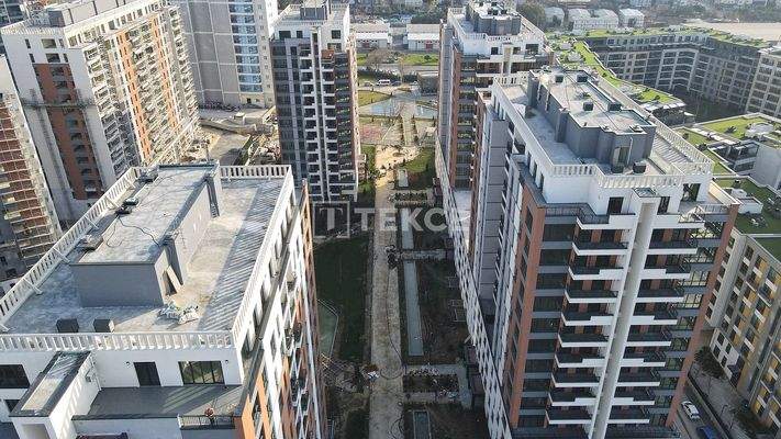 Apartments Near D-100 Highway and Metro in Istanbul Kartal