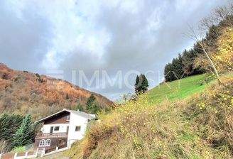 Mehrfamilienhaus naturnah