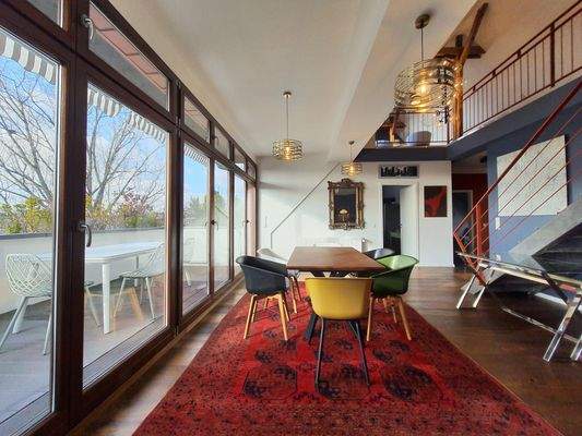 Wintergartenatmosphäre im oberen Bereich