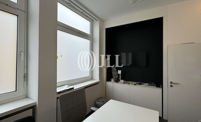 Innenansicht Vordergebäude - J