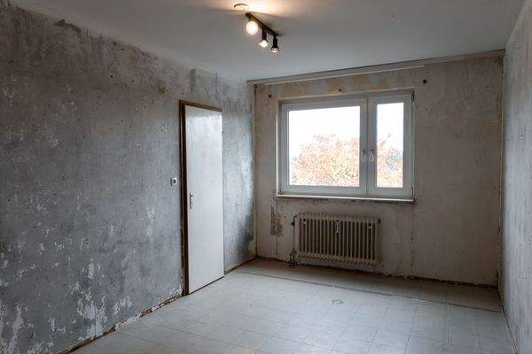 Schlafzimmer mit Zugang zum Badezimmer